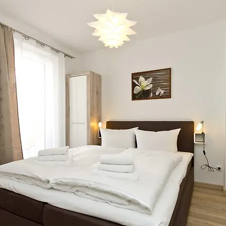Apartment Bettina 10 *